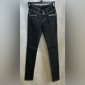 Osso Women’s Jeans NWT